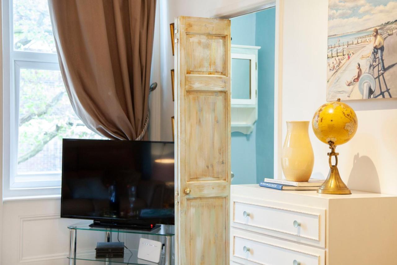 Treeside Suite By Grandeur Property Bournemouth Esterno foto