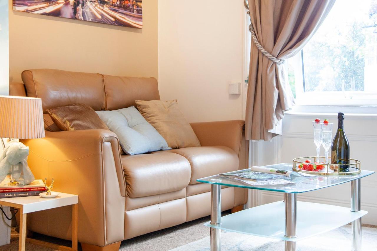 Treeside Suite By Grandeur Property Bournemouth Esterno foto